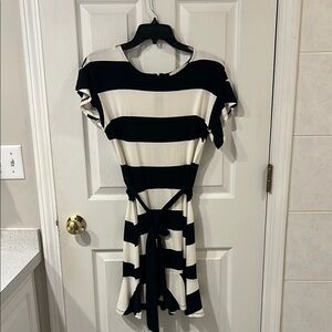 LOFT Black and White Mini Dress Casual Short Sleeve